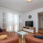 Gorgeous In Holiday home *