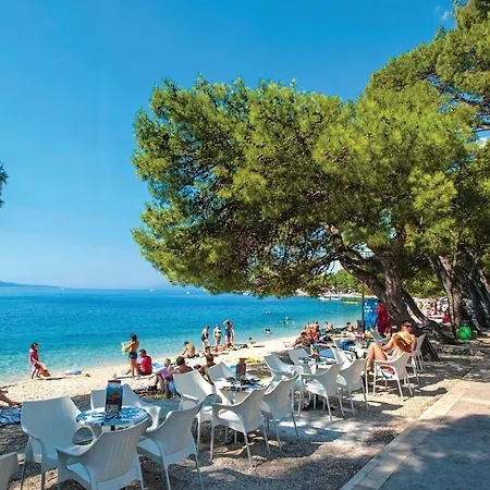 In With Kitchen Makarska