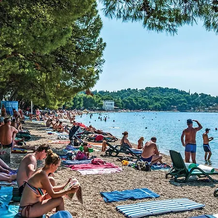 Beautiful In Semesterbostad