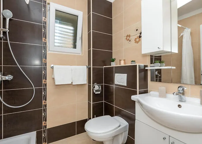 Beautiful In מאקרסקה